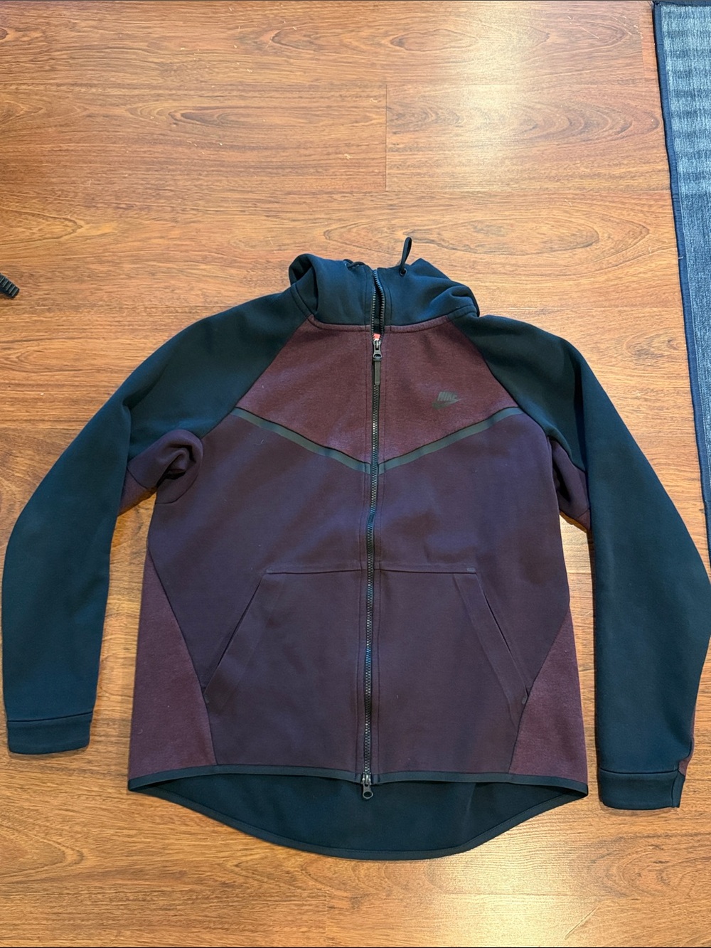 Nike Tech Men’s zipup — Black & Burgundy